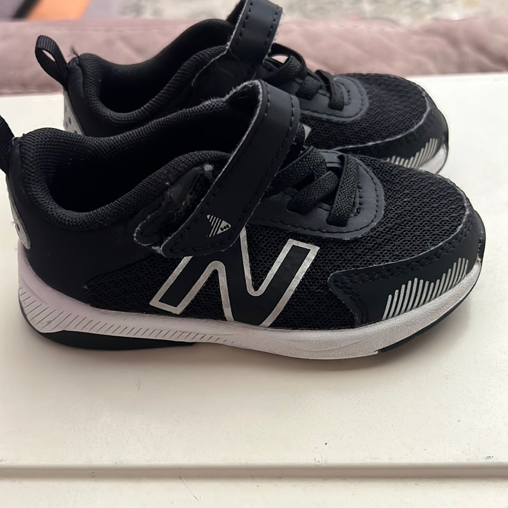 New Balance Baby Walker shoes- size 6!